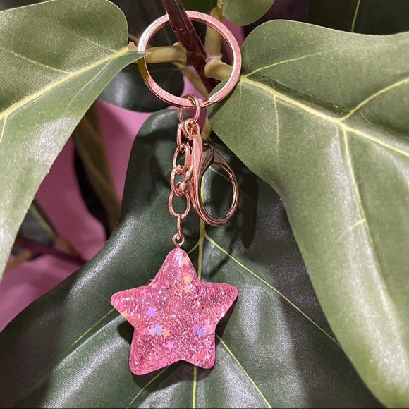 Light Pink Star Glitter Keychain - Picture 3 of 3